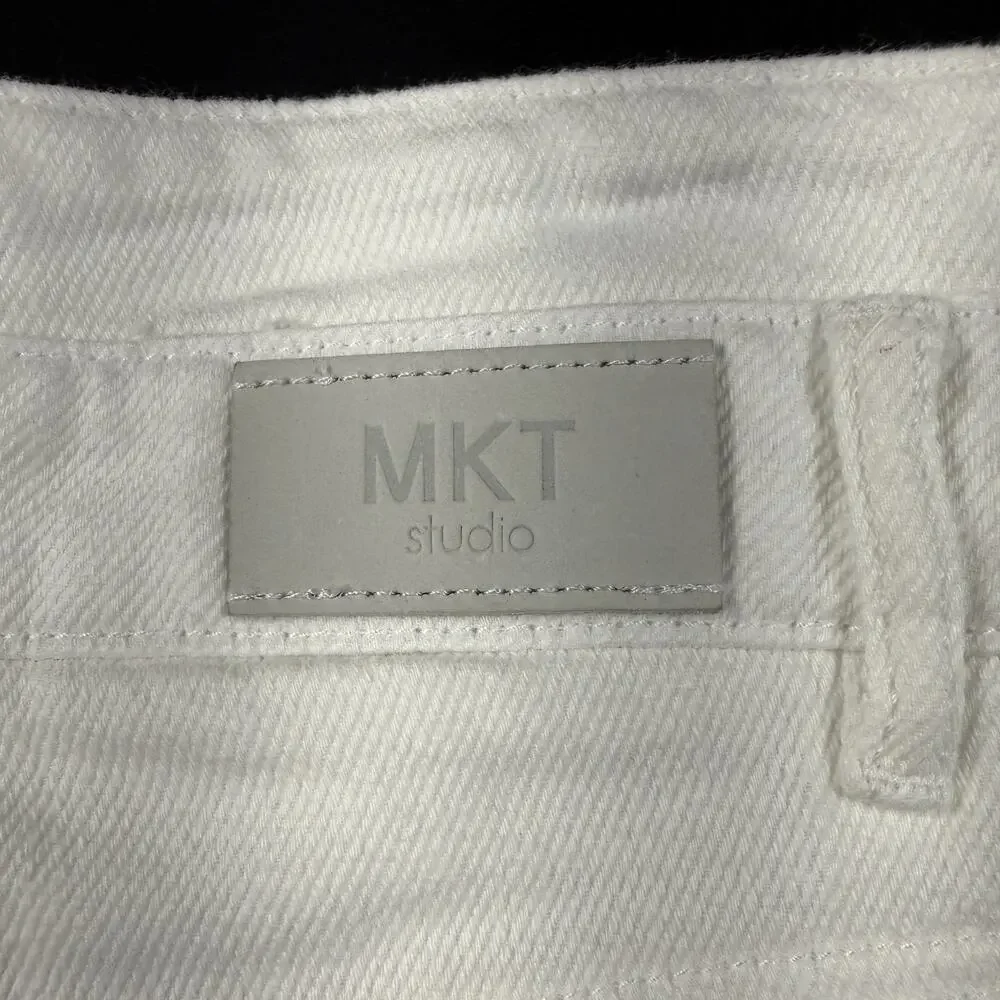 MKT Studio women Boy's fit THE KELLY White  Jeans Slim Sz 40/12 NWT light weight